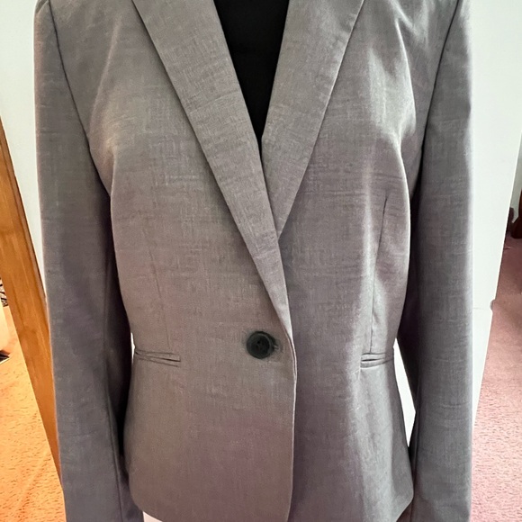 Vintage H & M Gray Women's Blazer - polka dot interior lining - Picture 3 of 9